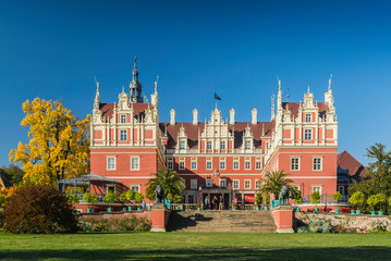 Przepiękny zamek i ogrody - Fürst Pückler Park w Bad Muskau © Konrad Kerker