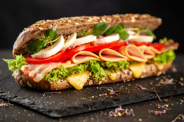 Classic BLT sandwiches