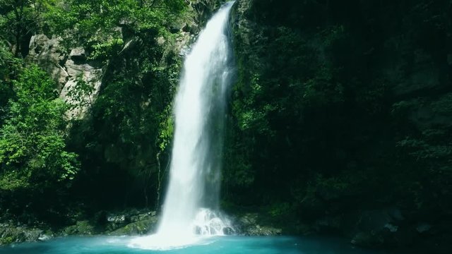4k footage of the "Cangreja" (Crab) Waterfall of Costa Rica.  Located in the jungle of Rincon de La Vieja National Park