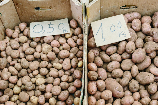 Potatoes at a farmers' market in Madeira