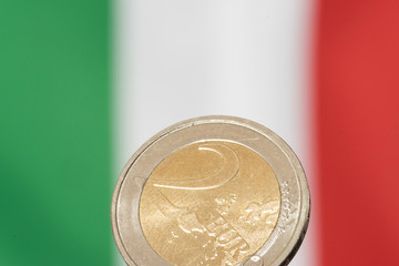 Flagge von Italien und Euro Münze