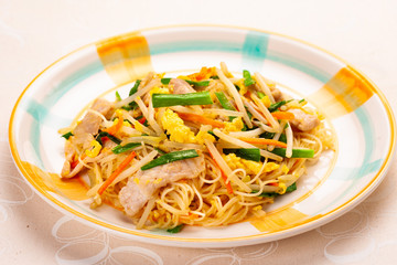 タイ風ビーフン炒め　家庭料理　日本