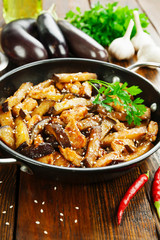 Chicken with eggplants