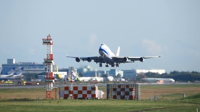 空港イメージ・離陸・スーパースローモーション　240fps
