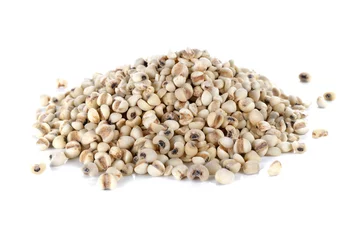 Foto op Plexiglas Millet rice, millet grains on white background © rprongjai