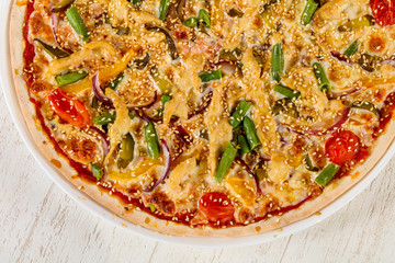 Pizza with chicken
