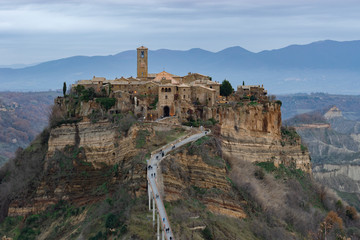 Fototapeta premium Widok Civita di Bagnoregio, umierającego miasta