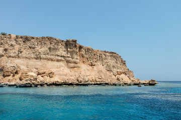 Fototapeta na wymiar Beautiful landscape with cliffs over sea