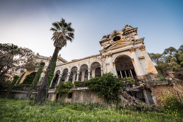 Naklejka premium La Sultana in Ospedaletti, abandoned