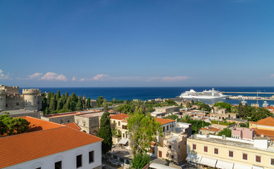 Fototapeta na wymiar View over Rhodes town