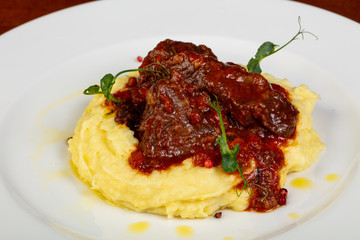 Beef with mashed potato