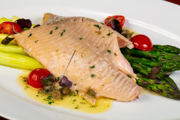 Trout with asparagus