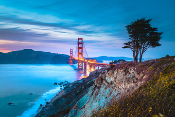 Fototapeta na wymiar Golden Gate Bridge at twilight, San Francisco, California, USA