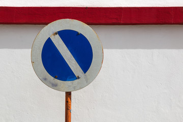 Rusty no parking traffic sign