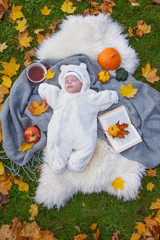 in autumn park © Foxy_A