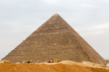 Fototapeta na wymiar Pyramids and Sphinx in Gisa