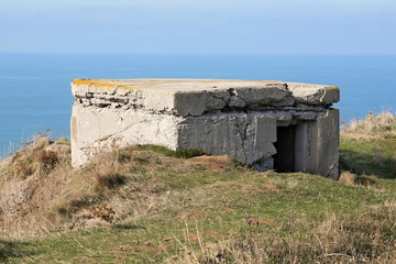 Blockhaus sur les falaises normandes