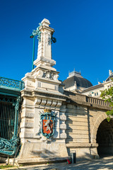 Fototapeta na wymiar Details of the University Bridge across the Rhone in Lyon, France