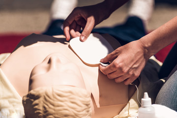Obraz na płótnie Canvas Defibrillator CPR Practice