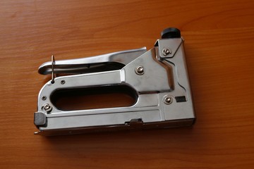 Industrial stapler