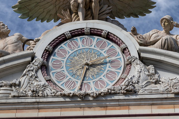 Outdoor Clocks in Las Vegas, NV