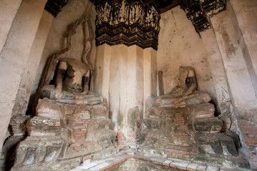 ancient temple in ayutthaya thailand