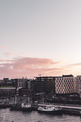 Sonnenuntergang am Hafen vom Helsinki