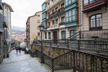 Treppen von der Altstadt zum Etxebarria Park
