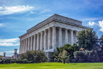Fototapeta na wymiar Lincoln Memorial in Washington, DC, USA on dramatic cloudscape background.