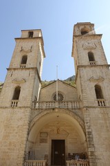 Fototapeta na wymiar Montenegro, Kotor,, façade cathédrale Saint Tryphon, Cécile Patry-Morel