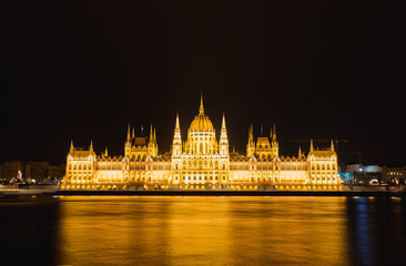 Fototapeta premium Hungarian Parliament Building in Budapest, One of the most beautiful buildings in the Hungarian capital.