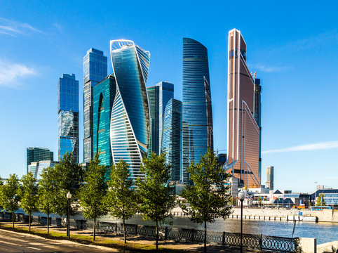 MOSCOW, RUSSIA - SEPTEMBER 26, 2018: View of the Moscow International Business Center from the quay of Taras Shevchenko, Moscow, Russia