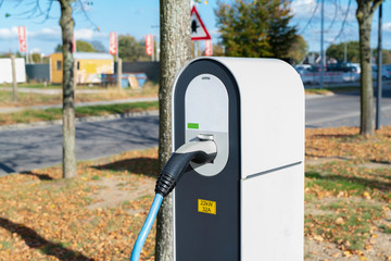 Elektrotanks&auml;ule f&uuml;r Elektroautos