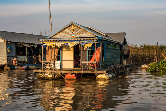 Kambodscha  - Siem Reap - schwimmende Dörfer auf dem Tonle Sap