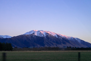 Naklejka premium Mount Hutt early morning