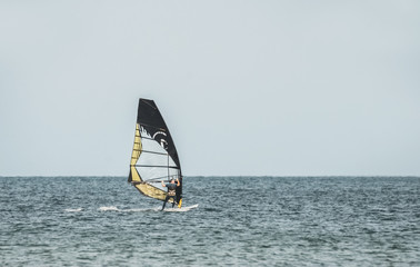 Surfer auf der Ostsee