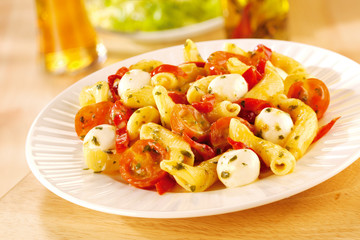 TOMATO MOZZARELLA AND PASTA SALAD