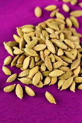 CARDAMOM PODS