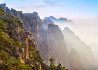 Deurstickers Huangshan Beroemde Huangshan-berg (Gele Berg) in Anhui, China