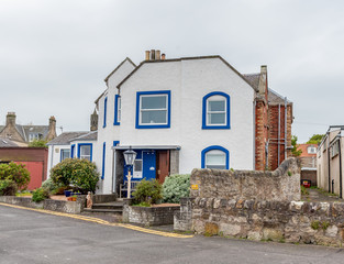 Fototapeta na wymiar colorful house in fife, scotland