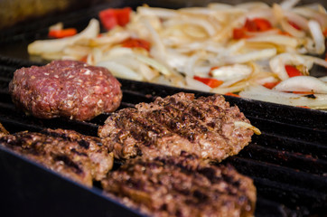 Grill Carne Cebola e Tomate