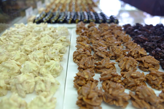 Almond Bite (Milk) Chockolate