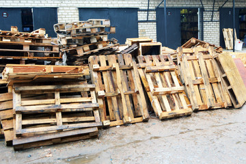 Used wooden Euro pallets in stock