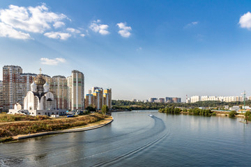 Fototapeta premium view of the river in moscow