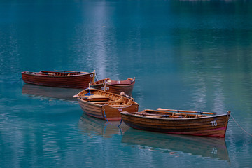 The floating boats in the lake