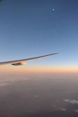 Fototapeta na wymiar vista aérea desde la ventanilla del avión