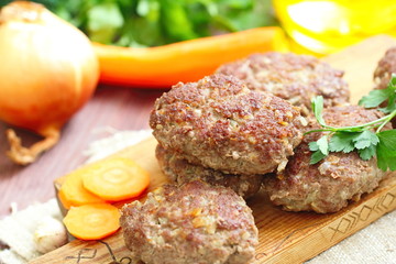 Cutlets with vegetables and herbs