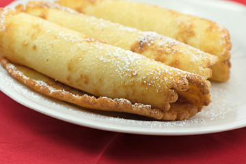  Eierpfannkuchen mit Puderzucker