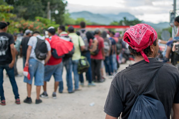 Migrantes hondureños - obrazy, fototapety, plakaty
