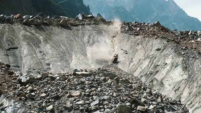 รูปภาพRockfall – เลือกดูภาพถ่ายสต็อก เวกเตอร์ และวิดีโอ8,463 | Adobe Stock